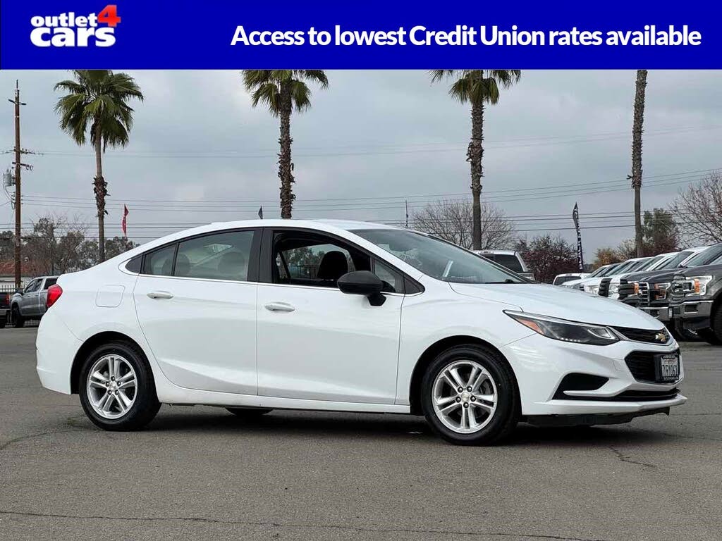 2017 Chevrolet Cruze LT Sedan FWD