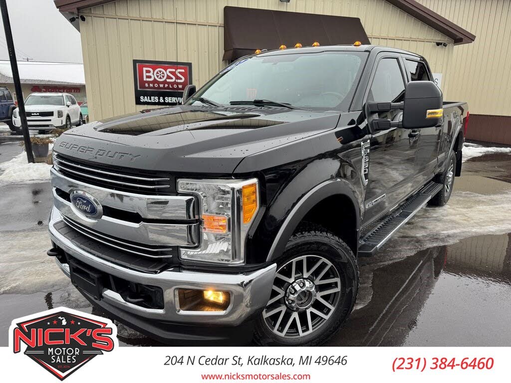 2017 Ford F-350 Super Duty Lariat Crew Cab 4WD