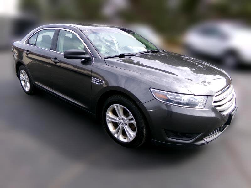 2018 Ford Taurus SE FWD