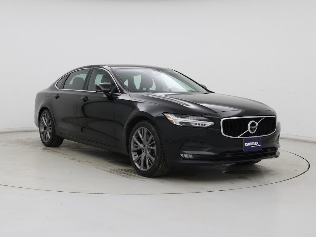 2018 Volvo S90 T6 Momentum AWD