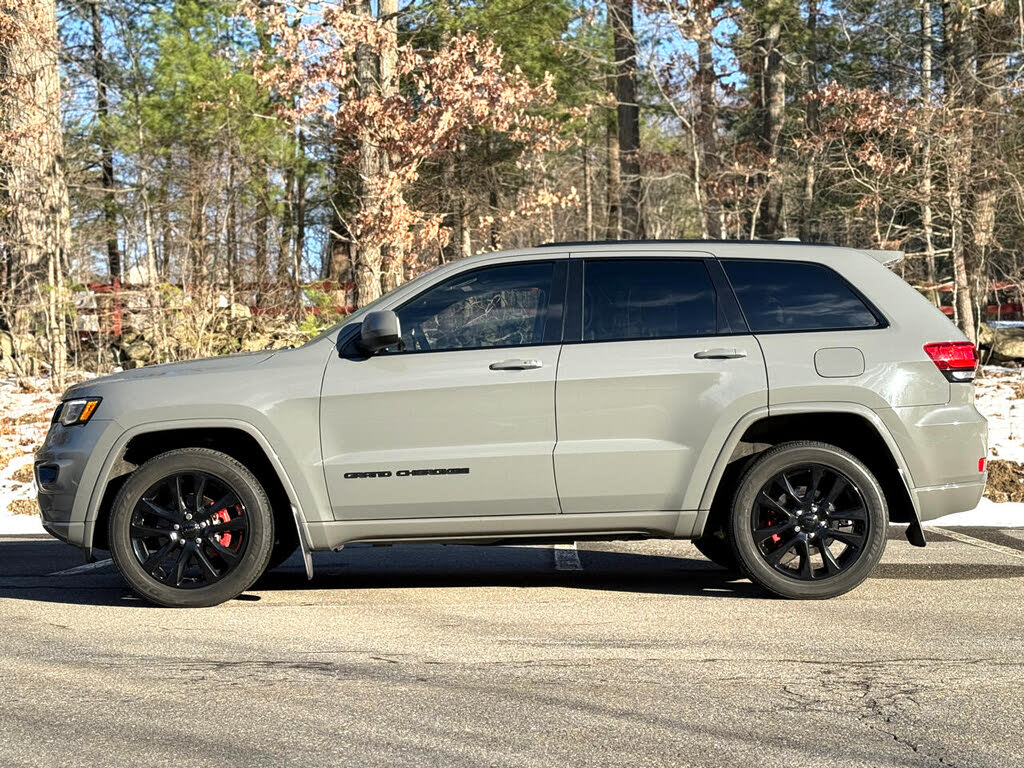 2020 Jeep Grand Cherokee Altitude 4WD