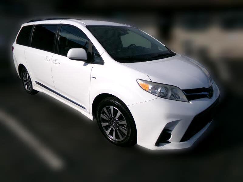 2020 Toyota Sienna LE 7-Passenger AWD