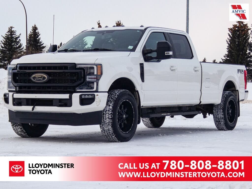 2022 Ford F-350 Super Duty Lariat Crew Cab 4WD