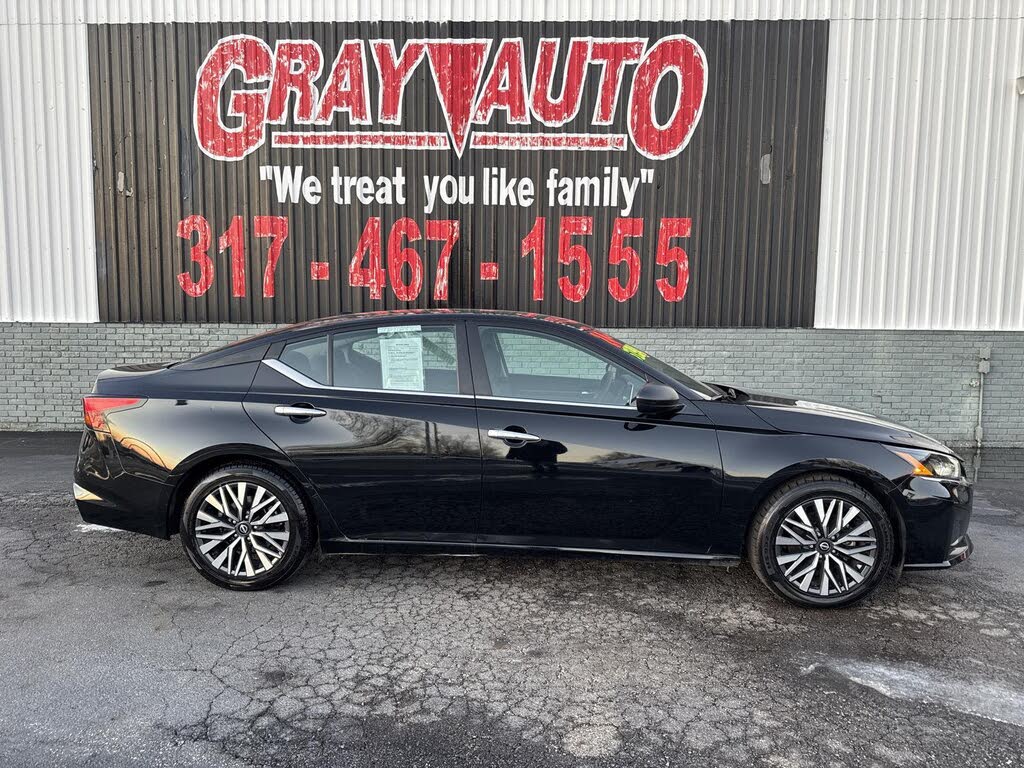 2024 Nissan Altima 2.5 SV FWD