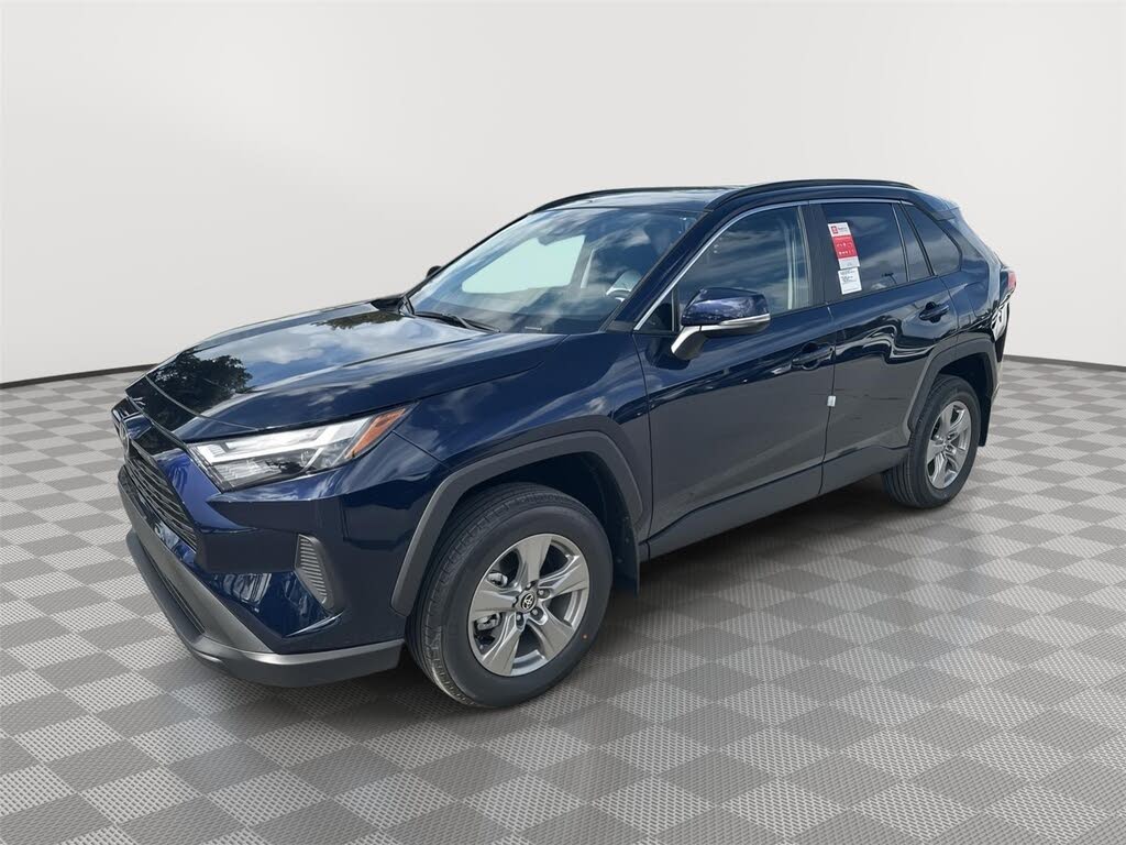 2025 Toyota RAV4 XLE FWD