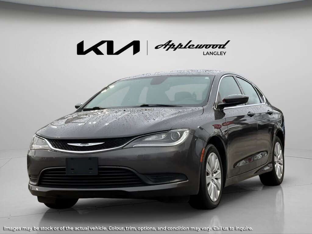 2015 Chrysler 200 LX Sedan FWD