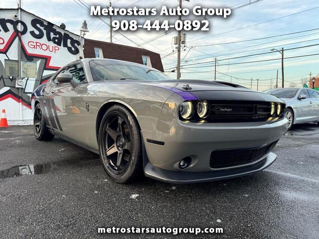 2017 Dodge Challenger R/T Plus RWD