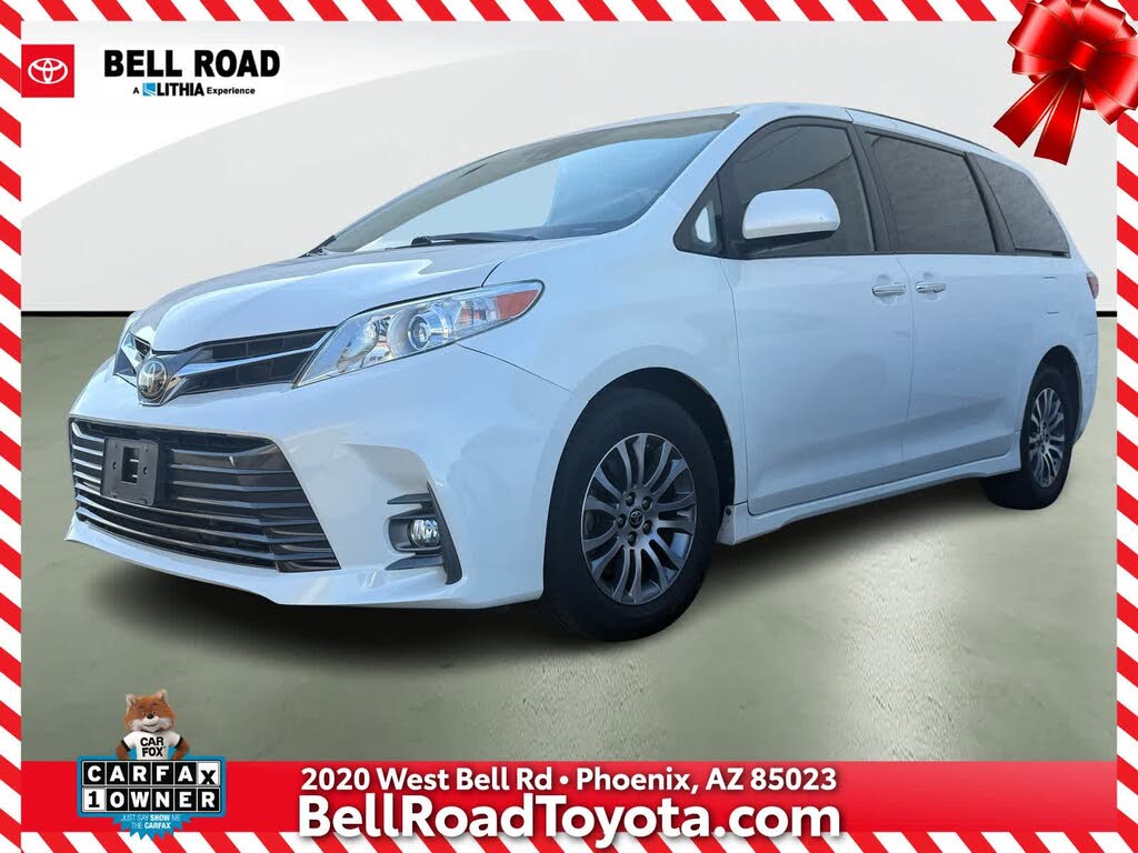 2020 Toyota Sienna XLE 7-Passenger FWD with Auto-Access Seat