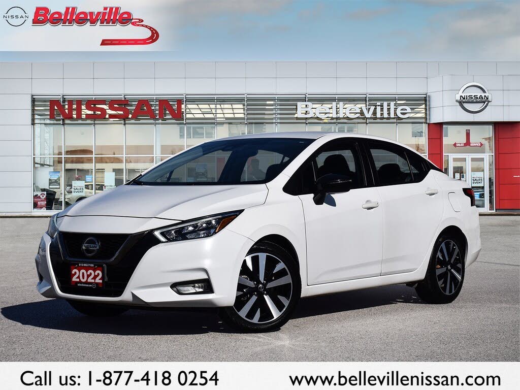 2022 Nissan Versa SR FWD