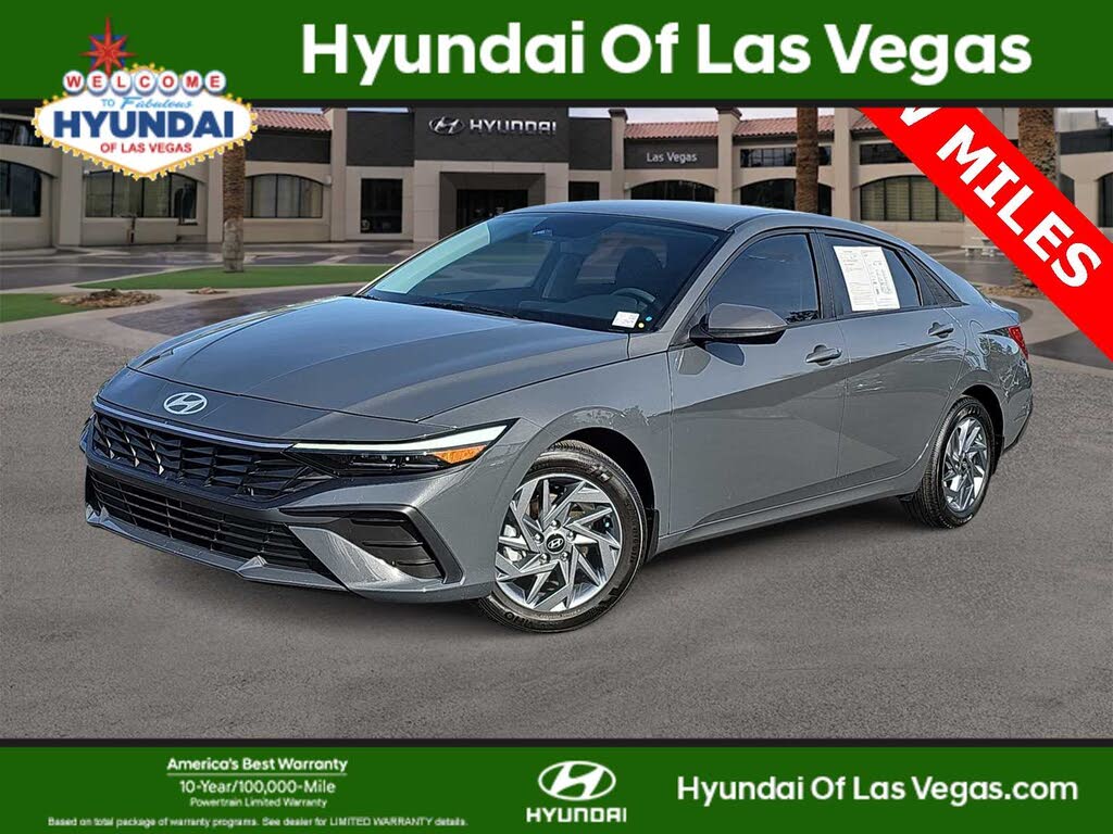 2024 Hyundai Elantra SEL FWD