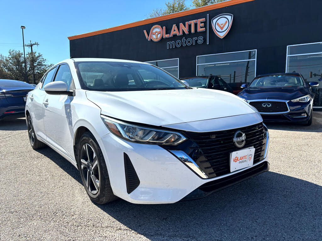 2024 Nissan Sentra SV FWD