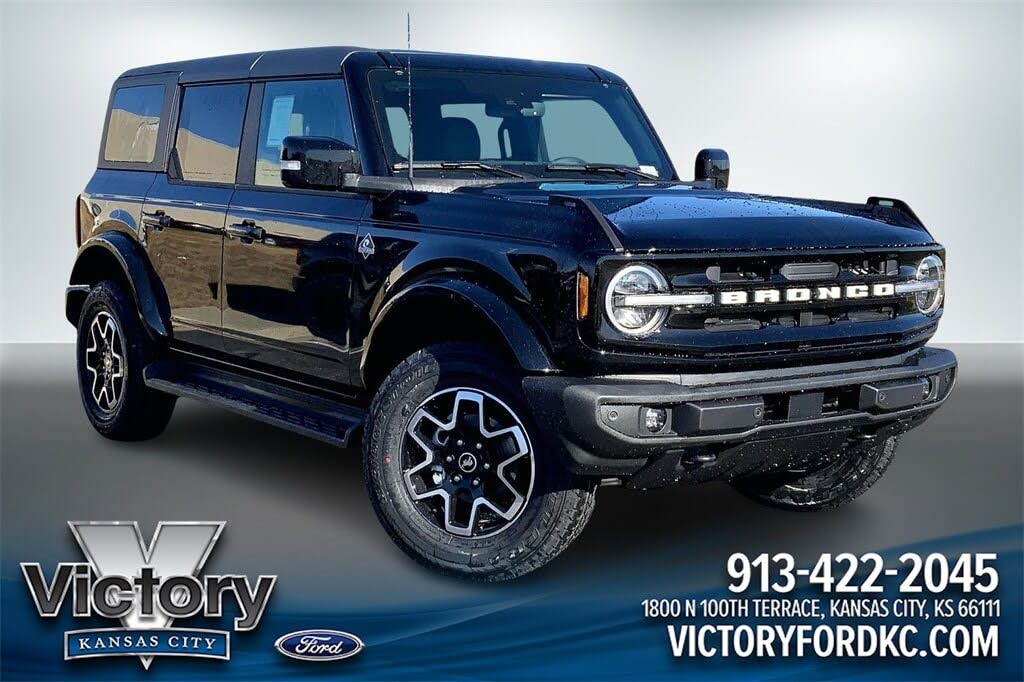 2025 Ford Bronco Outer Banks 4-Door 4WD
