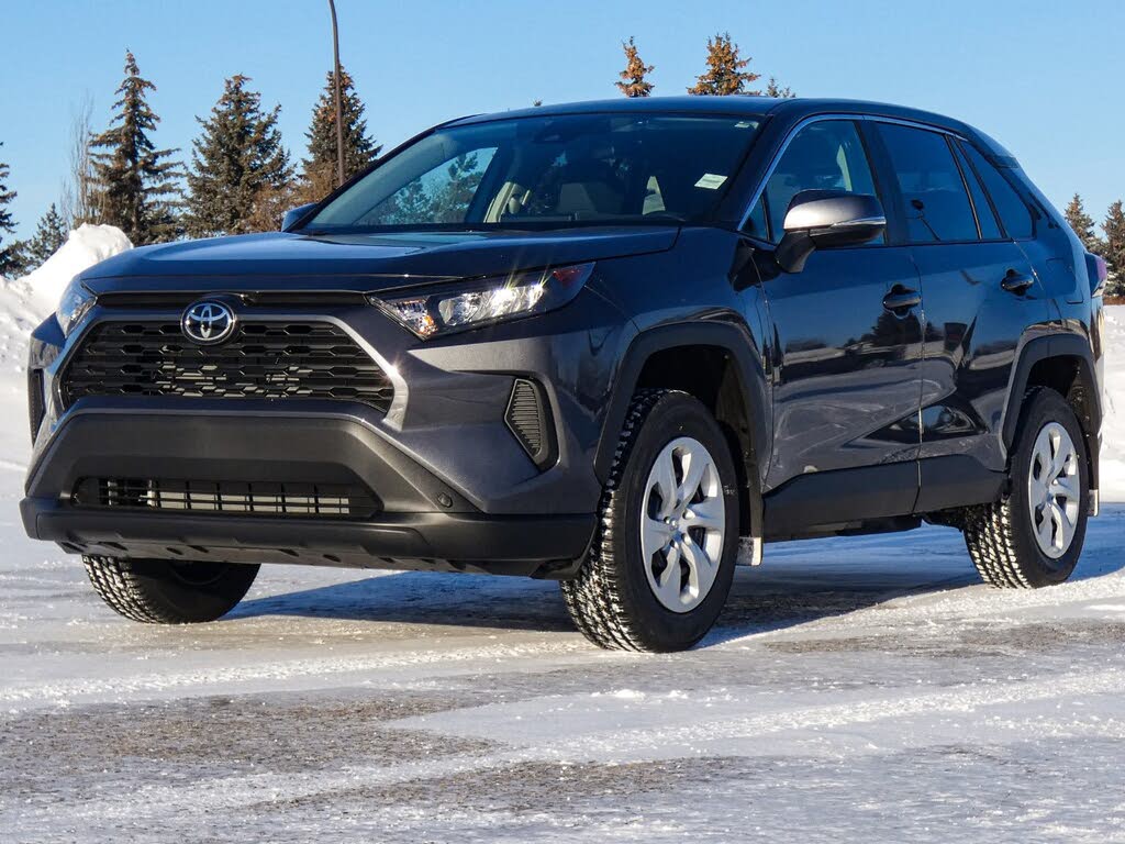 Toyota RAV4 LE AWD 2025