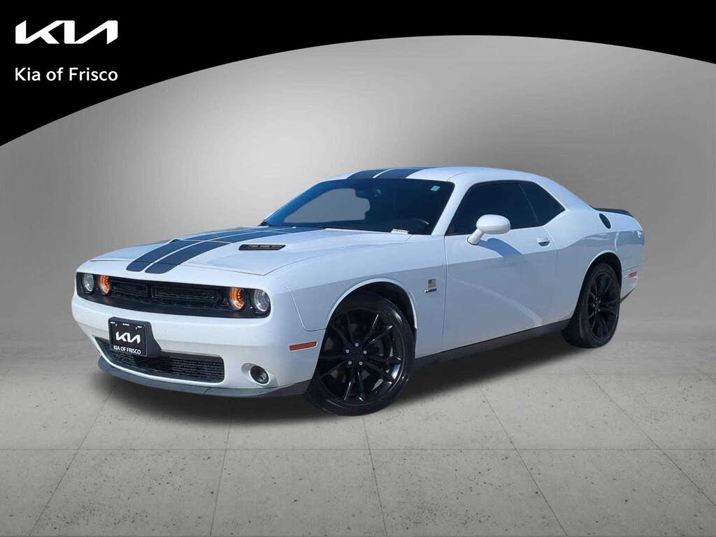 2016 Dodge Challenger R/T Plus RWD