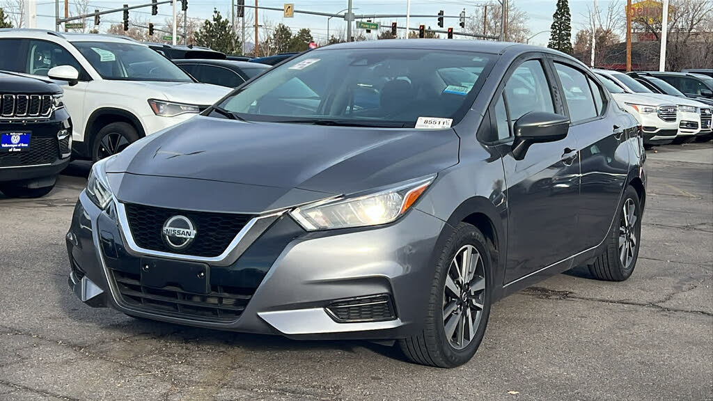 2021 Nissan Versa SV FWD