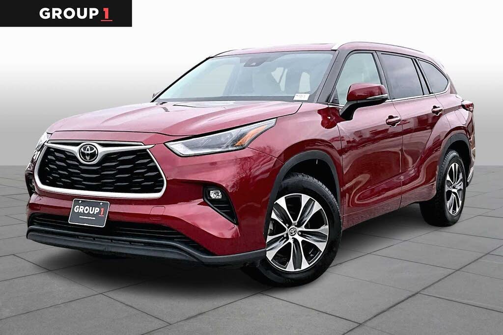 2021 Toyota Highlander XLE FWD