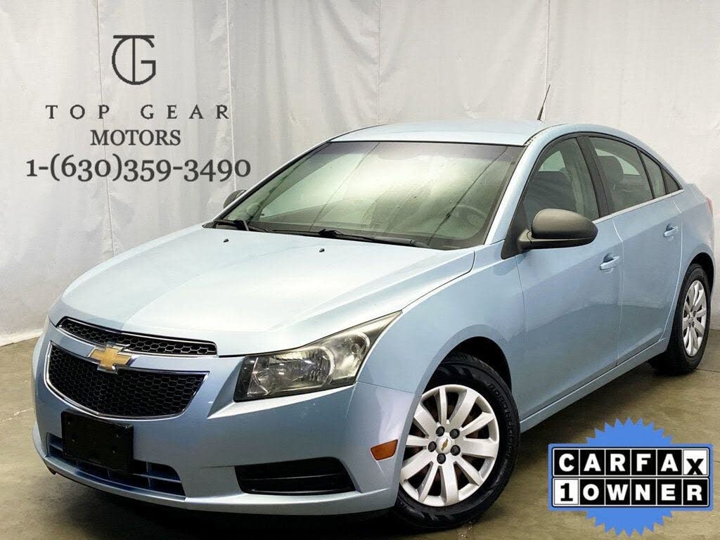 2011 Chevrolet Cruze LS Sedan FWD