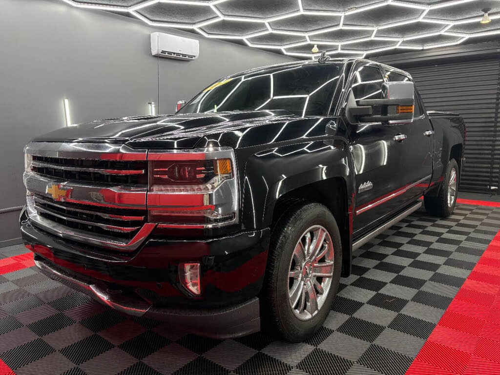 2017 Chevrolet Silverado 1500 High Country Crew Cab 4WD