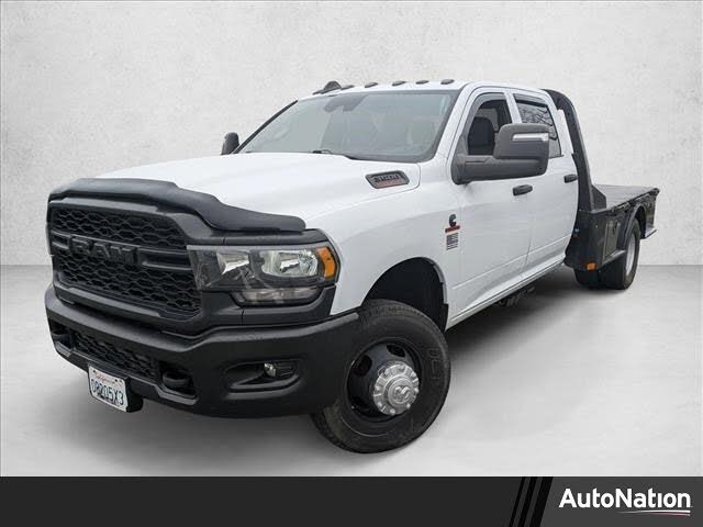 2024 RAM 3500 Chassis Tradesman Crew Cab LB DRW 4WD