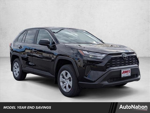 2025 Toyota RAV4 LE FWD