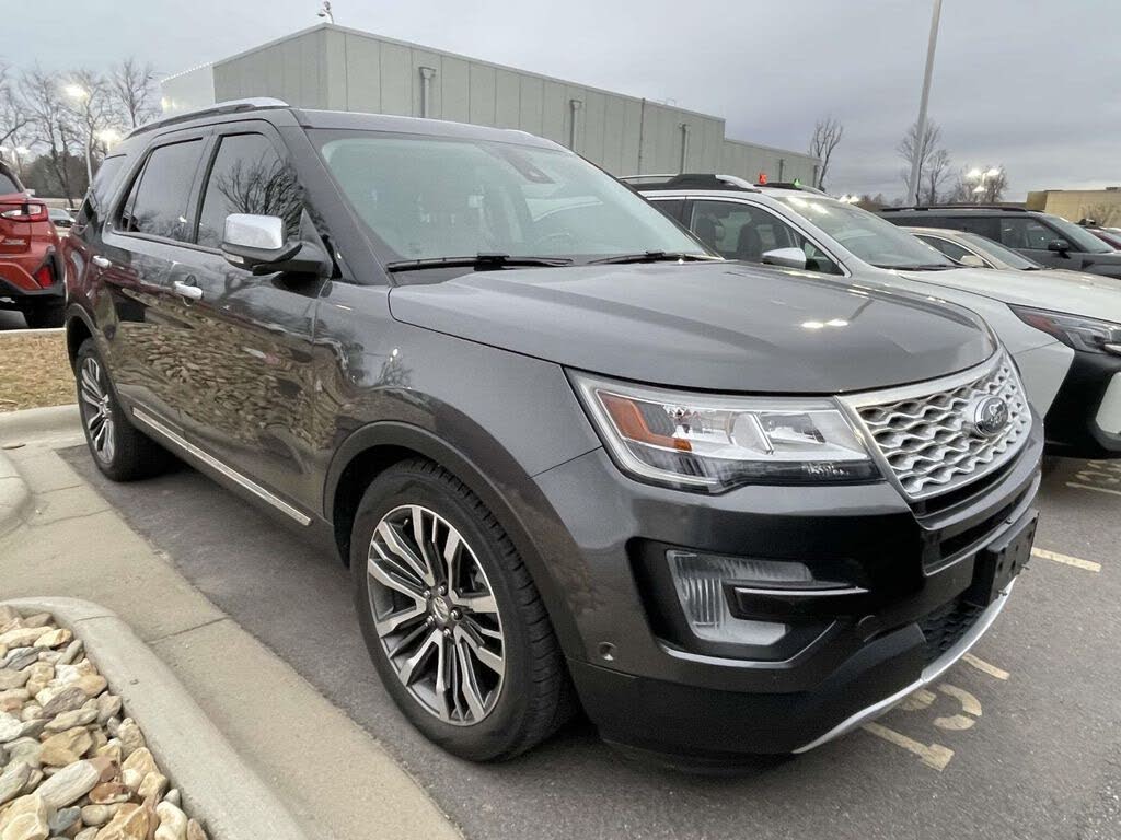 2017 Ford Explorer Platinum AWD