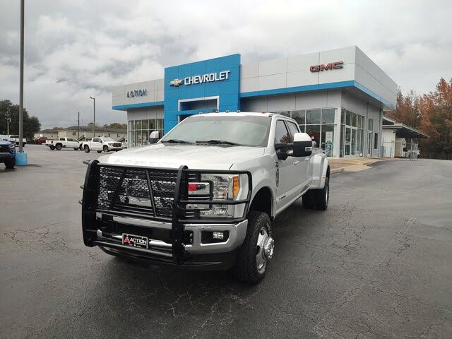 2017 Ford F-350 Super Duty Lariat Crew Cab LB DRW 4WD