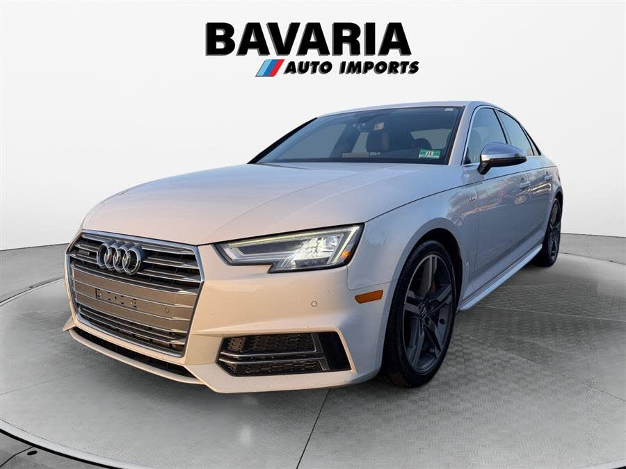 2018 Audi A4 2.0 TFSI quattro Premium Plus AWD