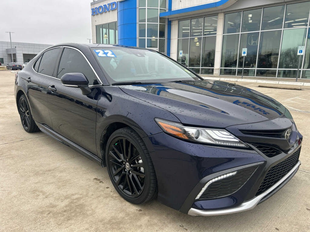 2022 Toyota Camry XSE FWD