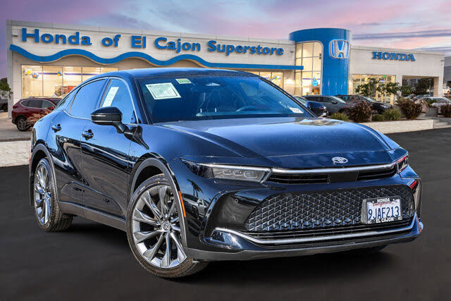 2023 Toyota Crown Limited AWD