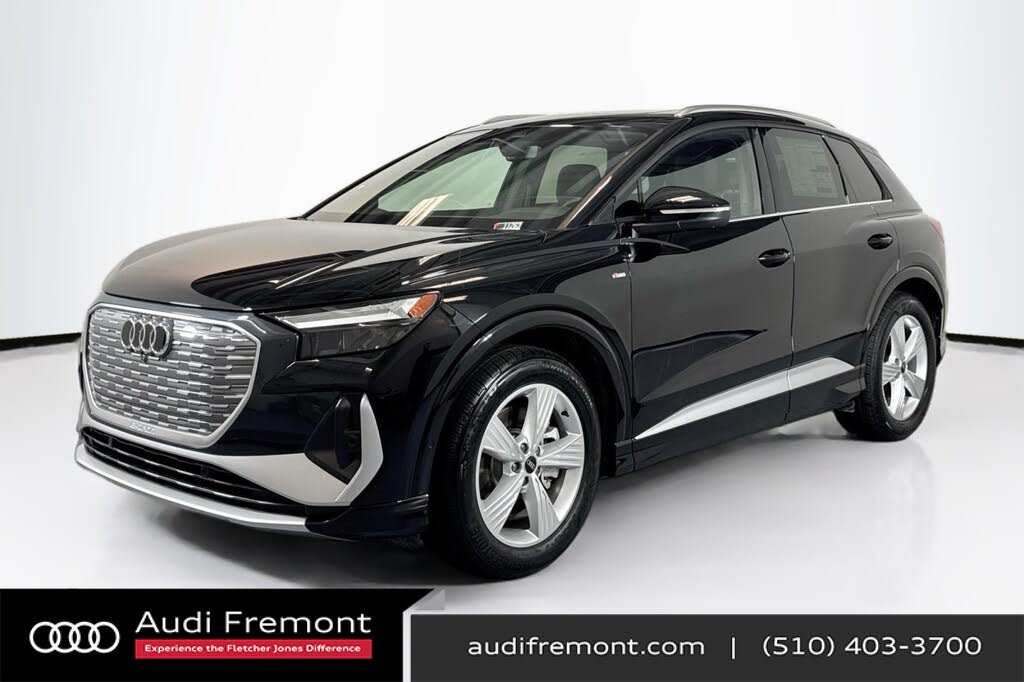2026 Audi Q4 e-tron quattro Premium Plus 55