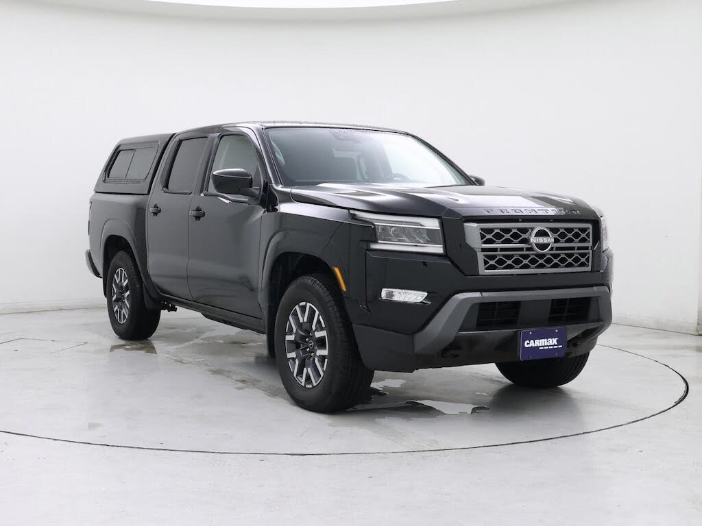 2024 Nissan Frontier SL 4dr Crew Cab 4WD