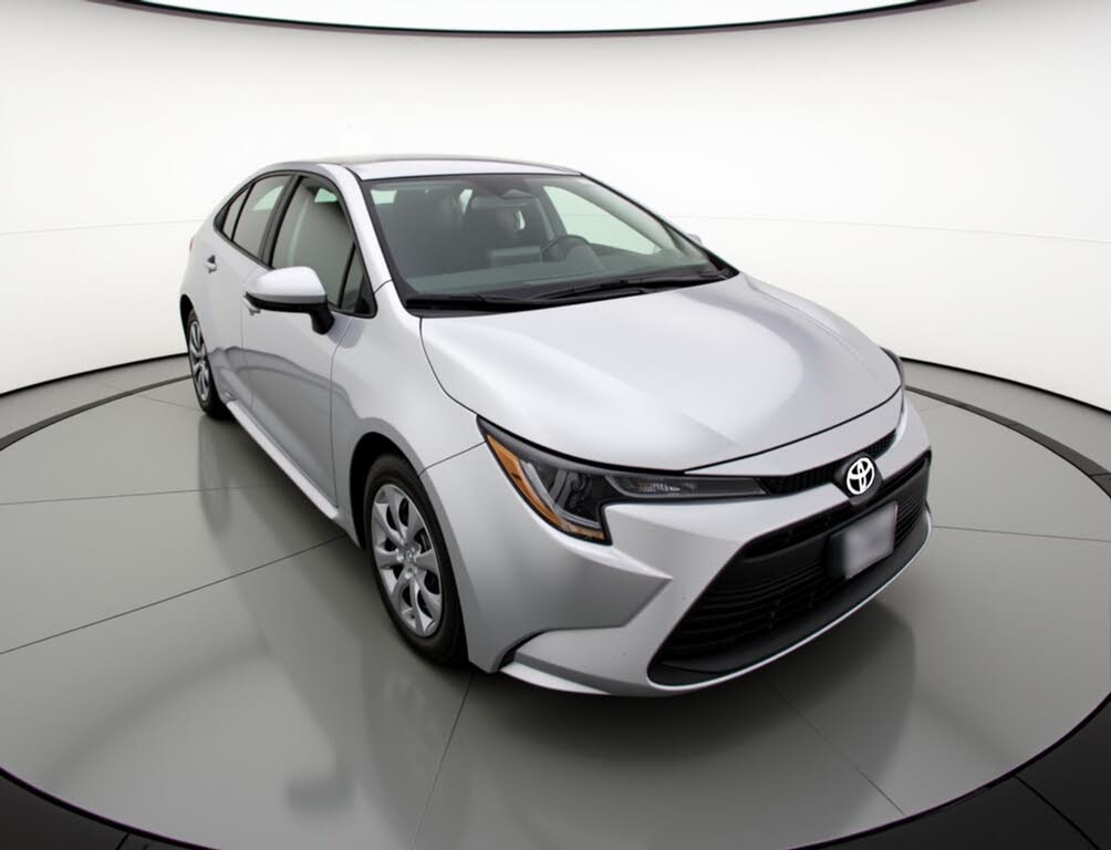 2025 Toyota Corolla LE FWD