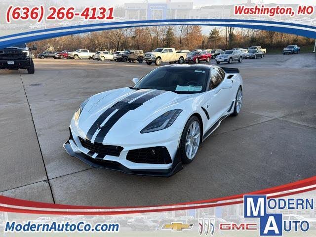 2015 Chevrolet Corvette Stingray 2LT Coupe RWD