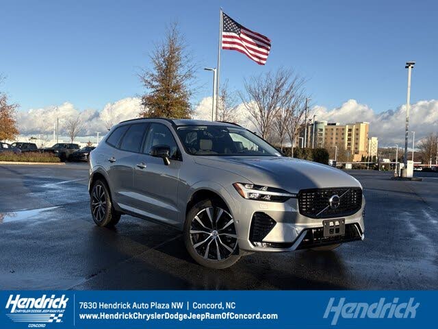 2025 Volvo XC60 B5 Plus Dark Theme AWD