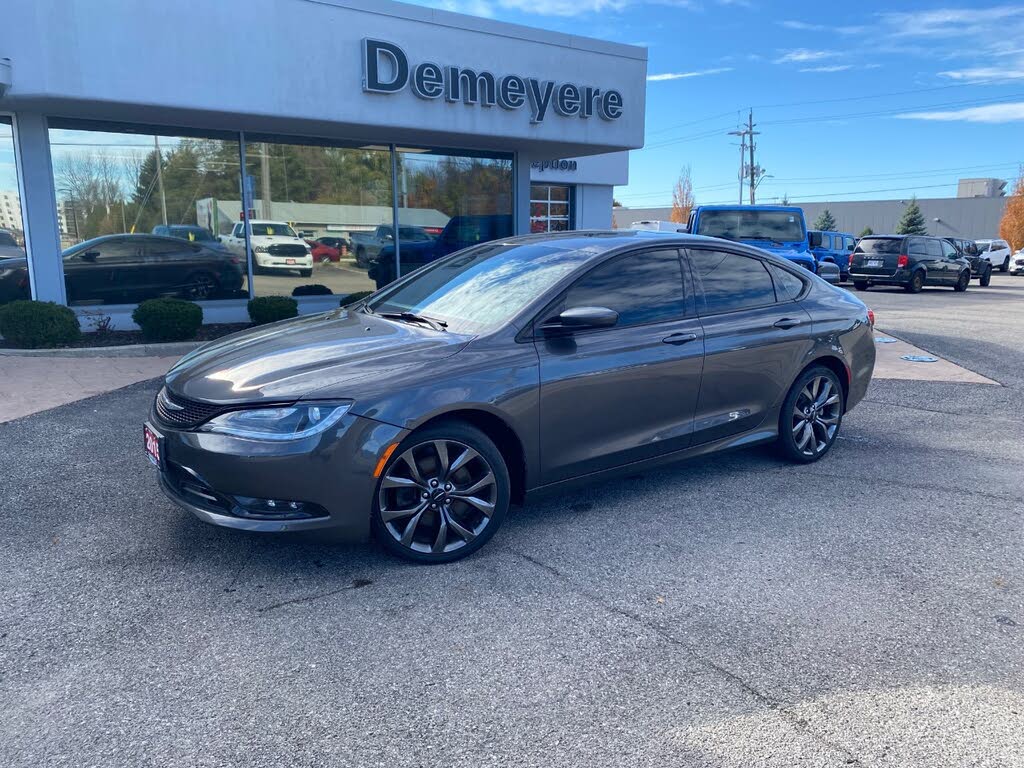 2015 Chrysler 200 S Sedan AWD