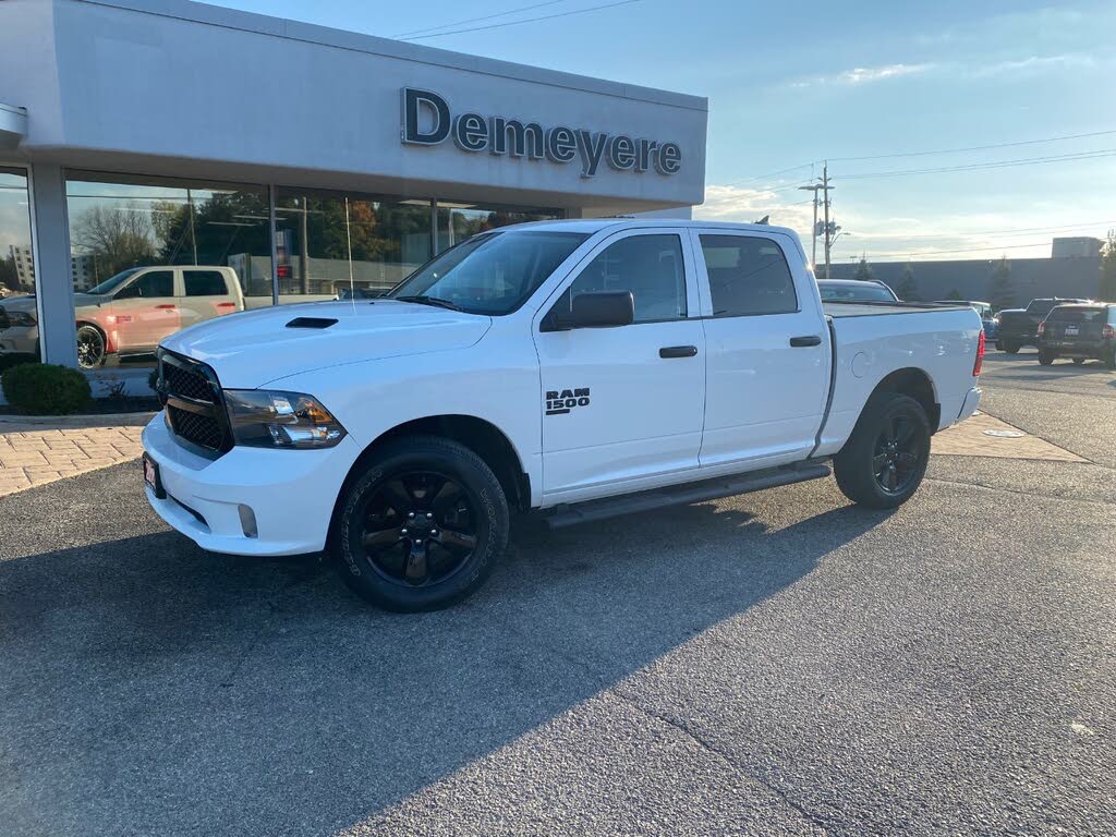 2023 RAM 1500 Classic Express Crew Cab 4WD