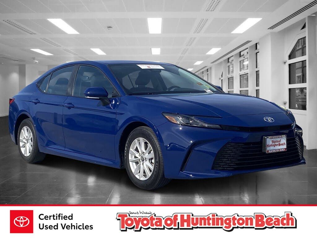2025 Toyota Camry LE FWD