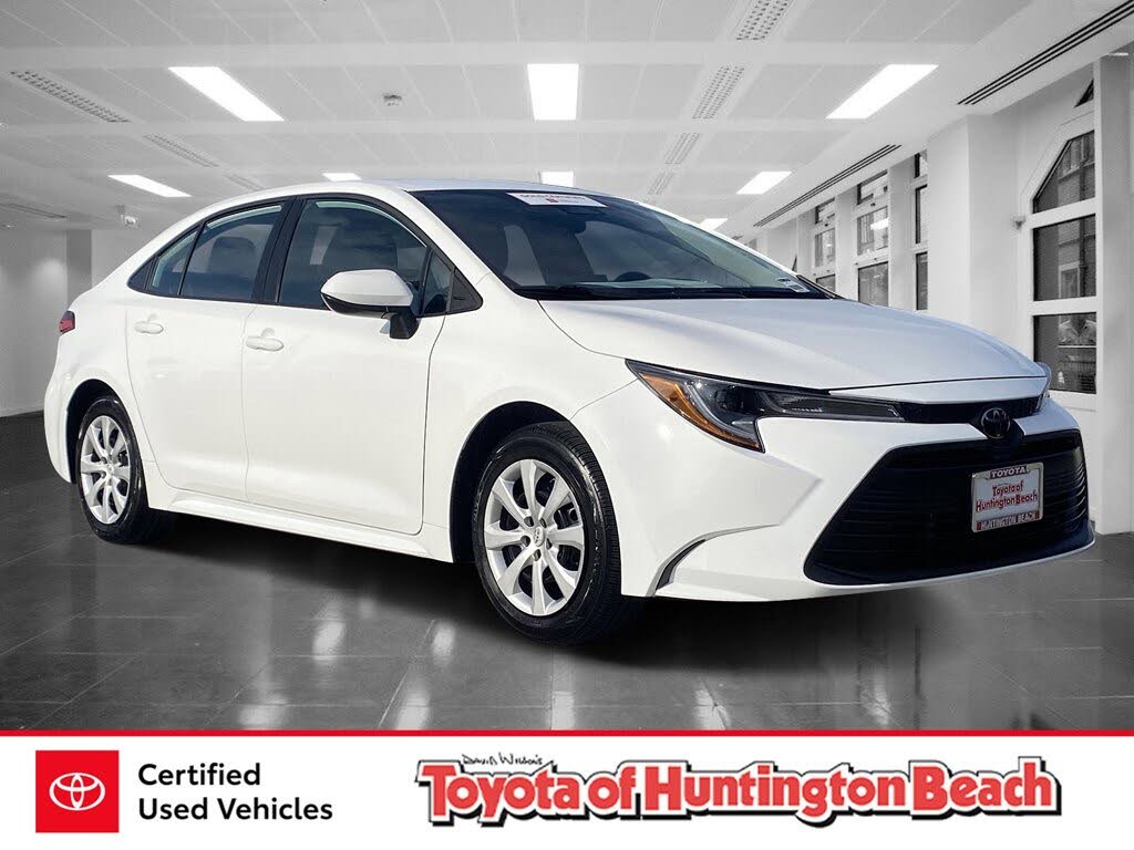 2025 Toyota Corolla LE FWD