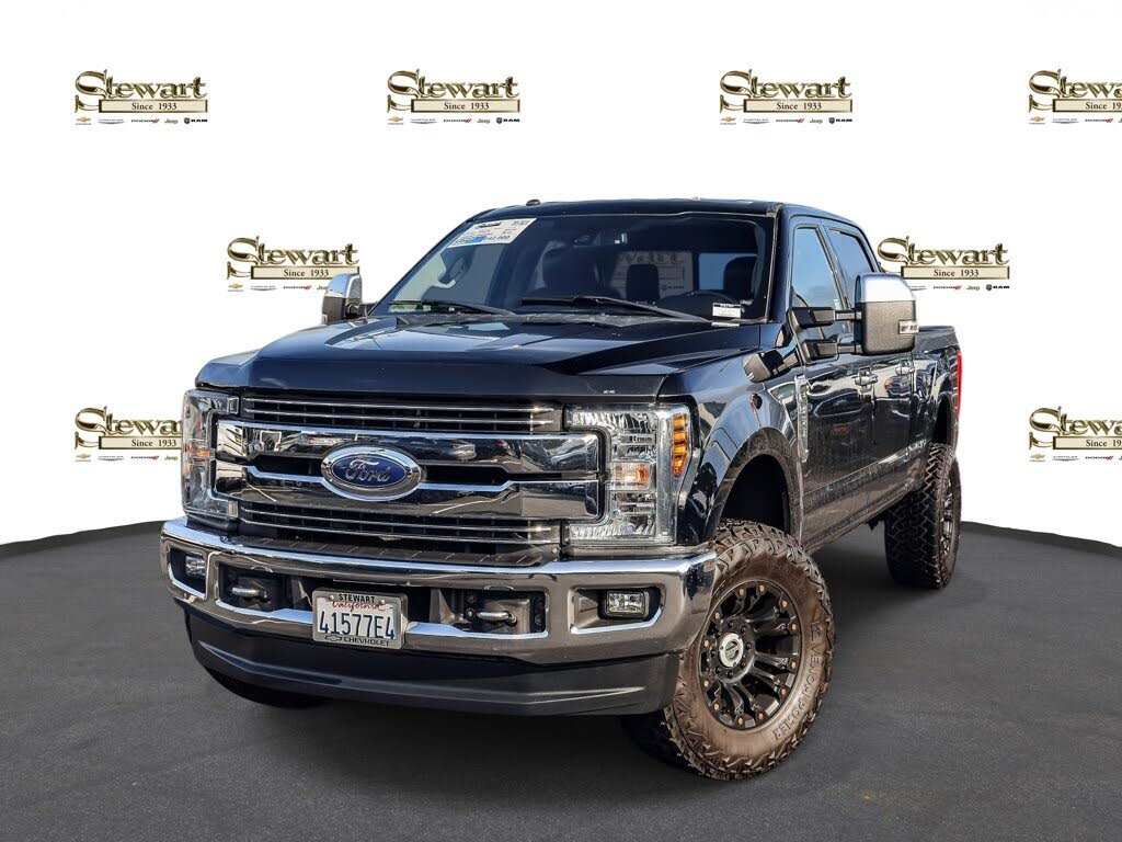 2018 Ford F-350 Super Duty Lariat Crew Cab 4WD