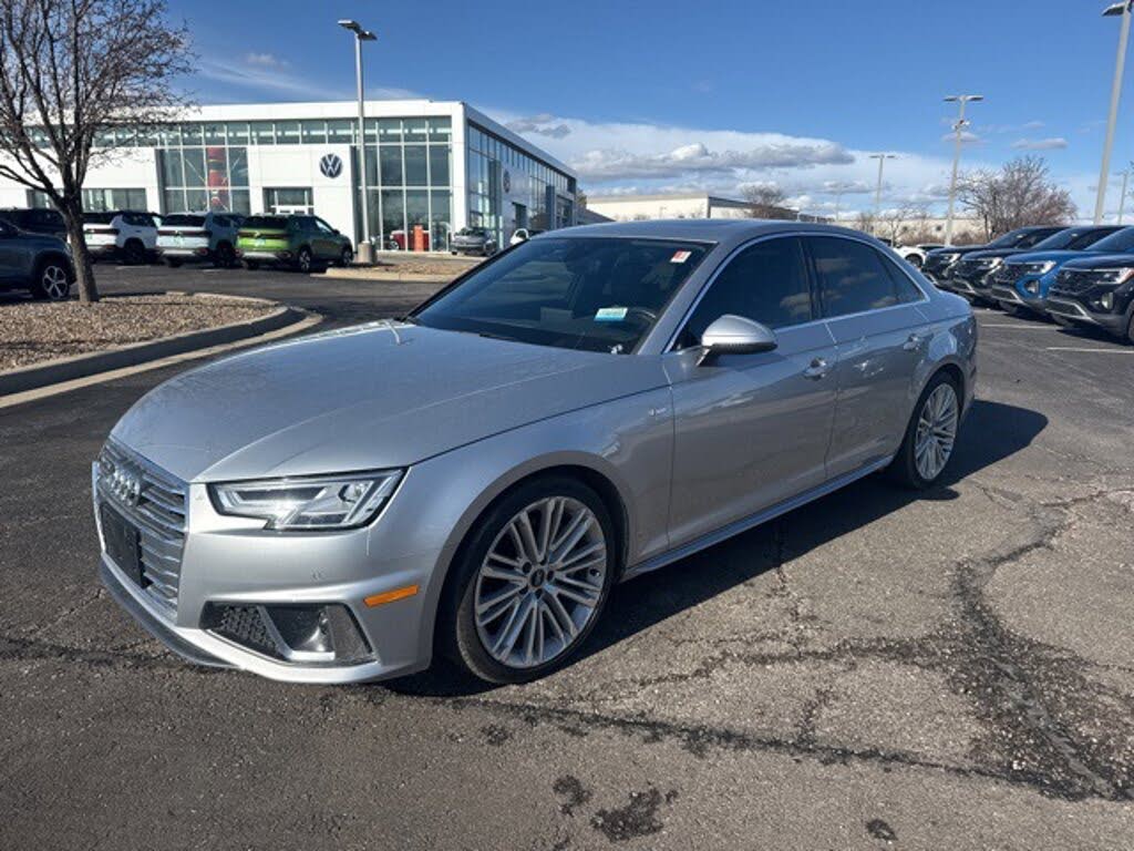 2019 Audi A4 quattro Premium Plus 45 TFSI