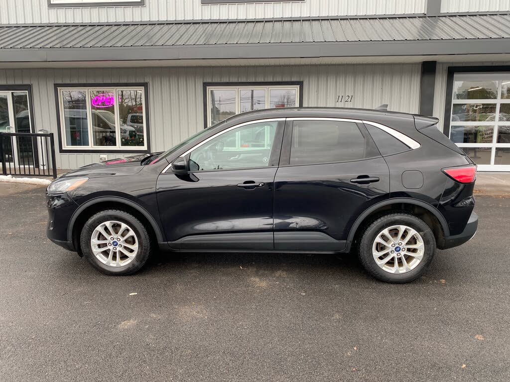 2021 Ford Escape SE AWD