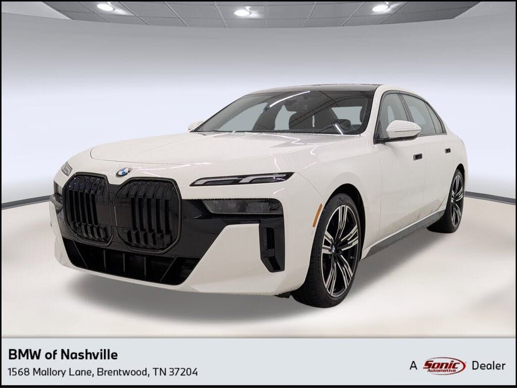 2025 BMW 7 Series 740i RWD