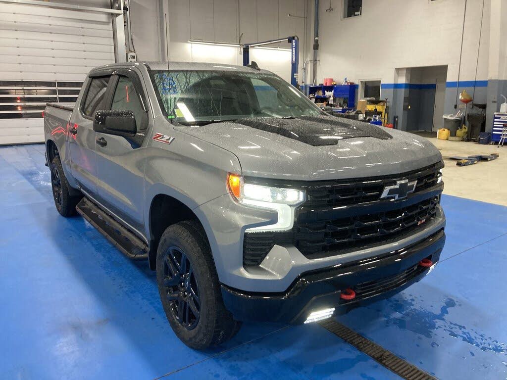 2025 Chevrolet Silverado 1500 LT Trail Boss Crew Cab 4WD