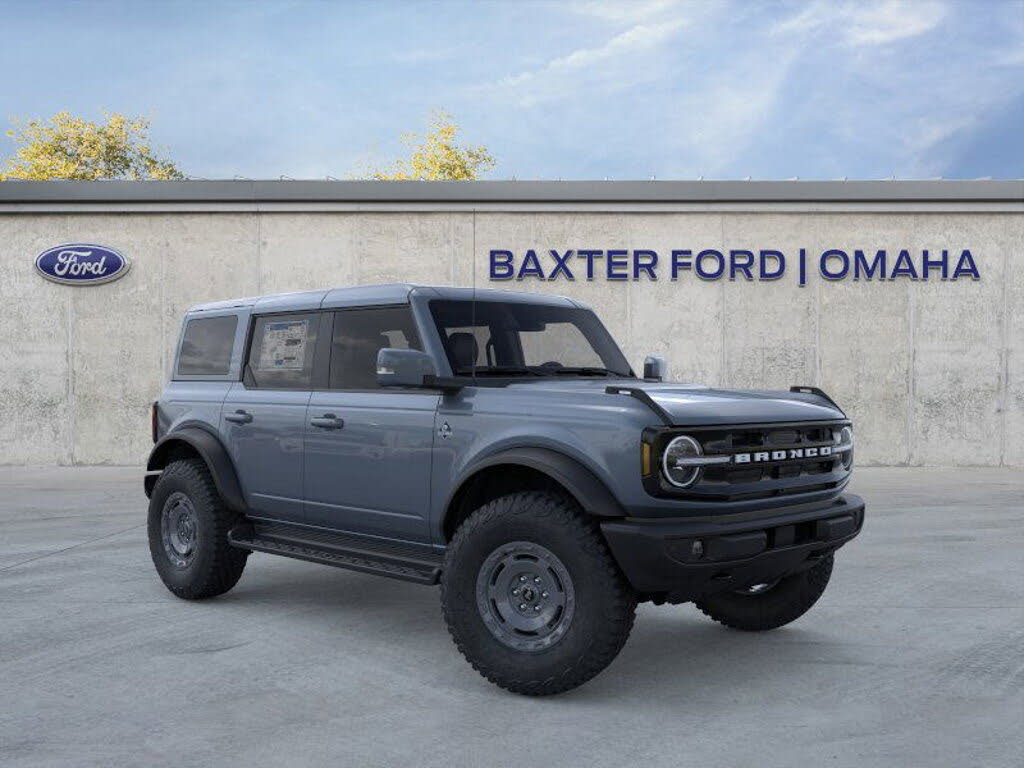 2025 Ford Bronco Outer Banks 4-Door 4WD