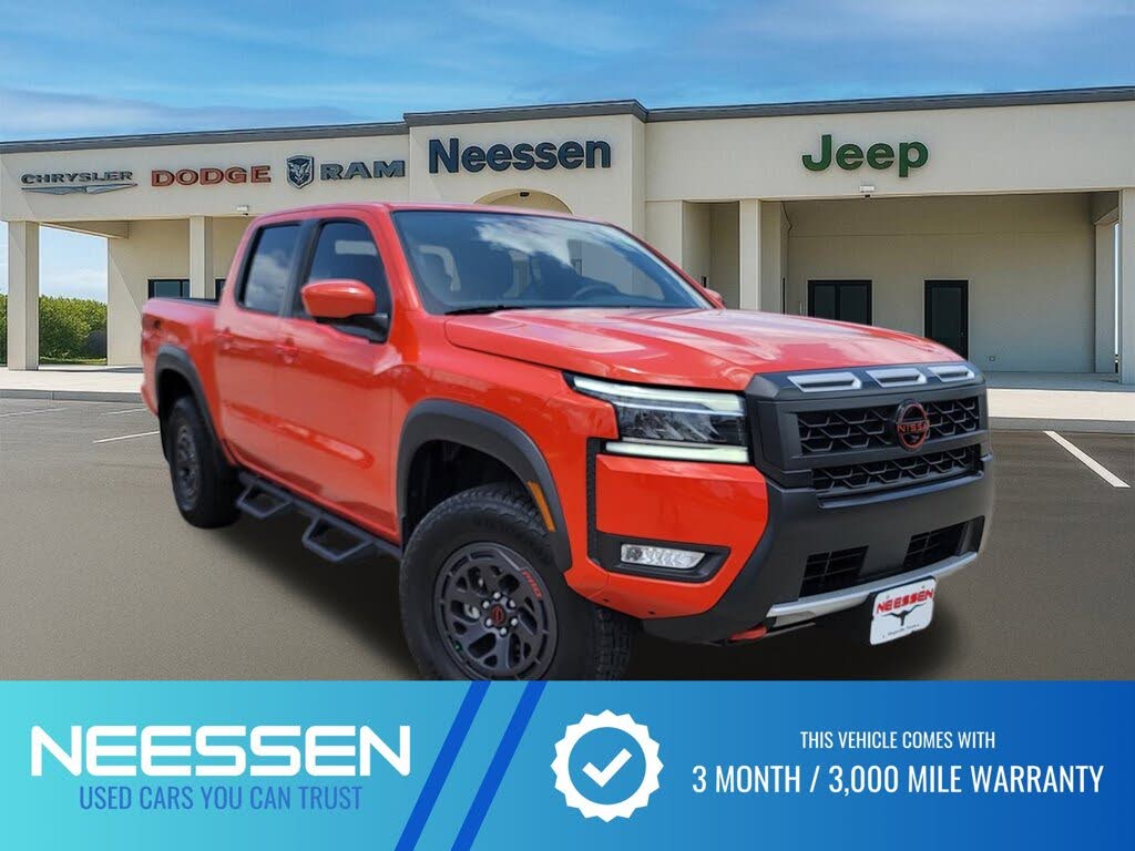 2025 Nissan Frontier PRO-4X Crew Cab 4WD