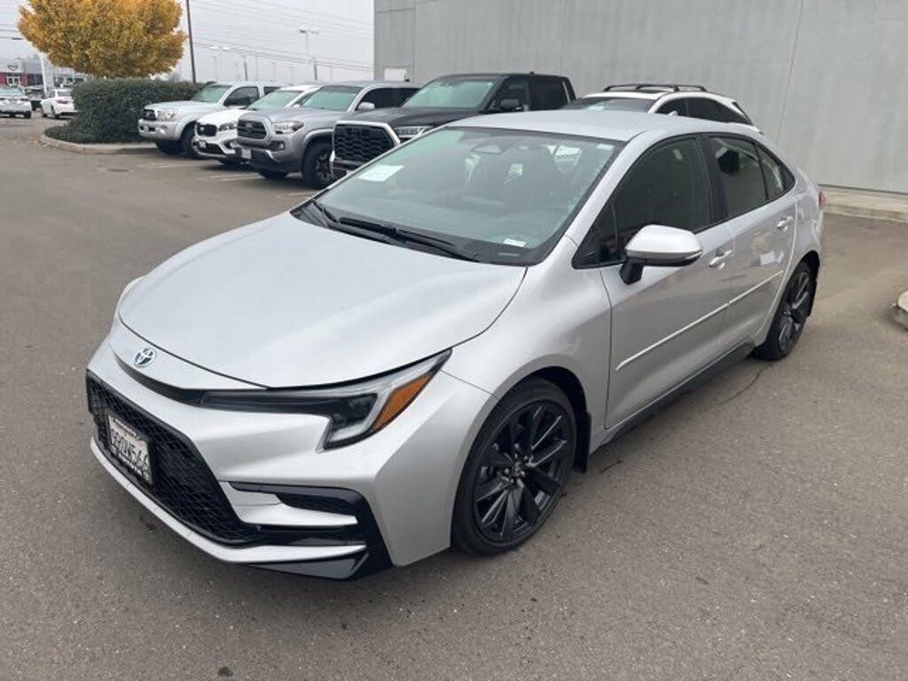 2025 Toyota Corolla Hybrid SE FWD