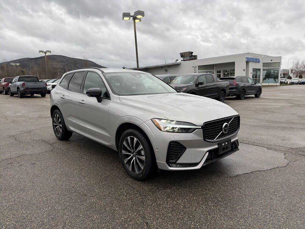 2025 Volvo XC60 B5 Plus Dark Theme AWD