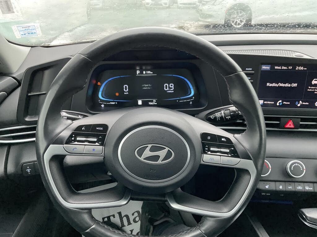 2024 Hyundai Elantra Preferred FWD