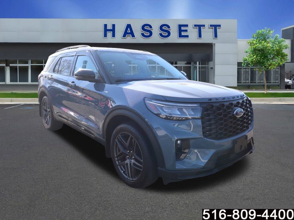 2025 Ford Explorer ST-Line AWD