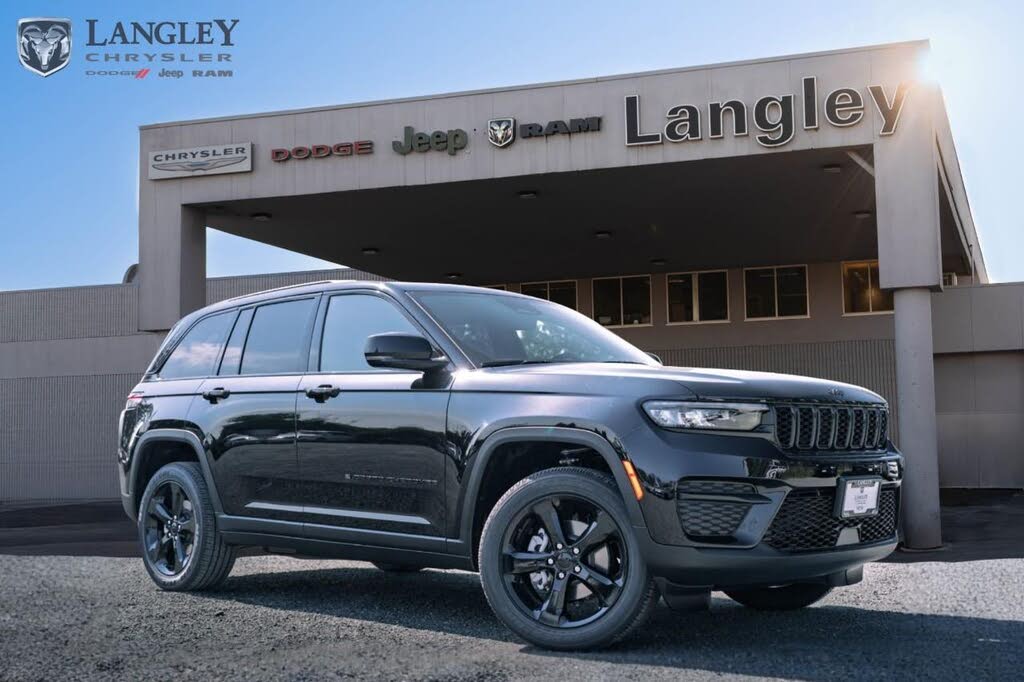 2025 Jeep Grand Cherokee Laredo 4WD